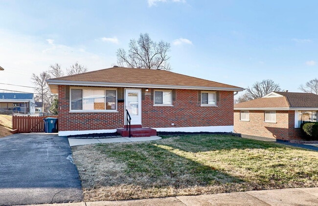 Building Photo - 9530 Cote Brilliante Ave