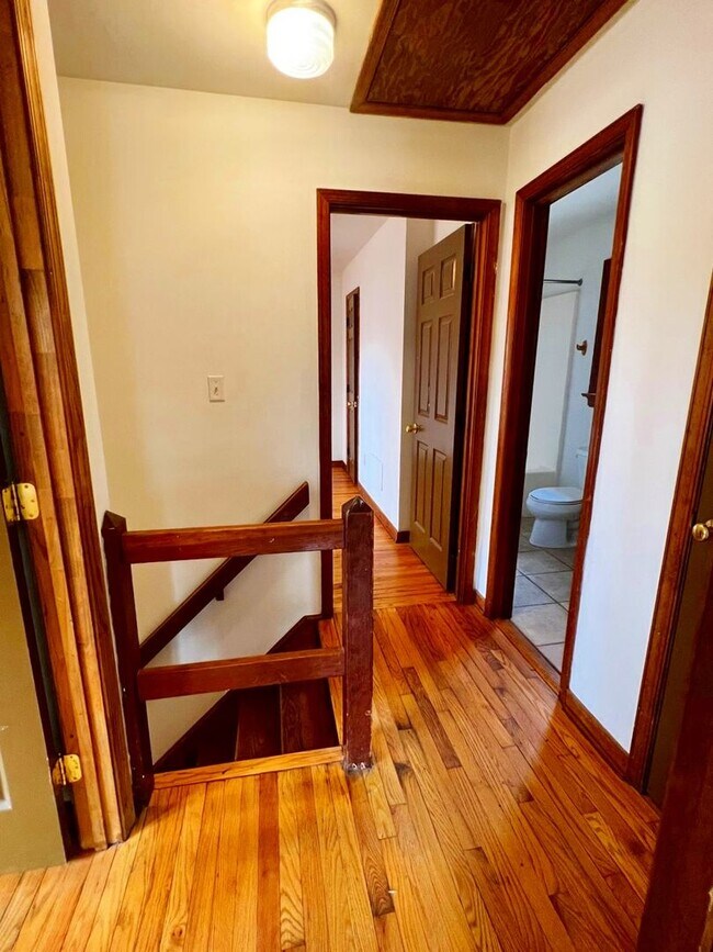 Building Photo - Colonial on Large Wooded Lot