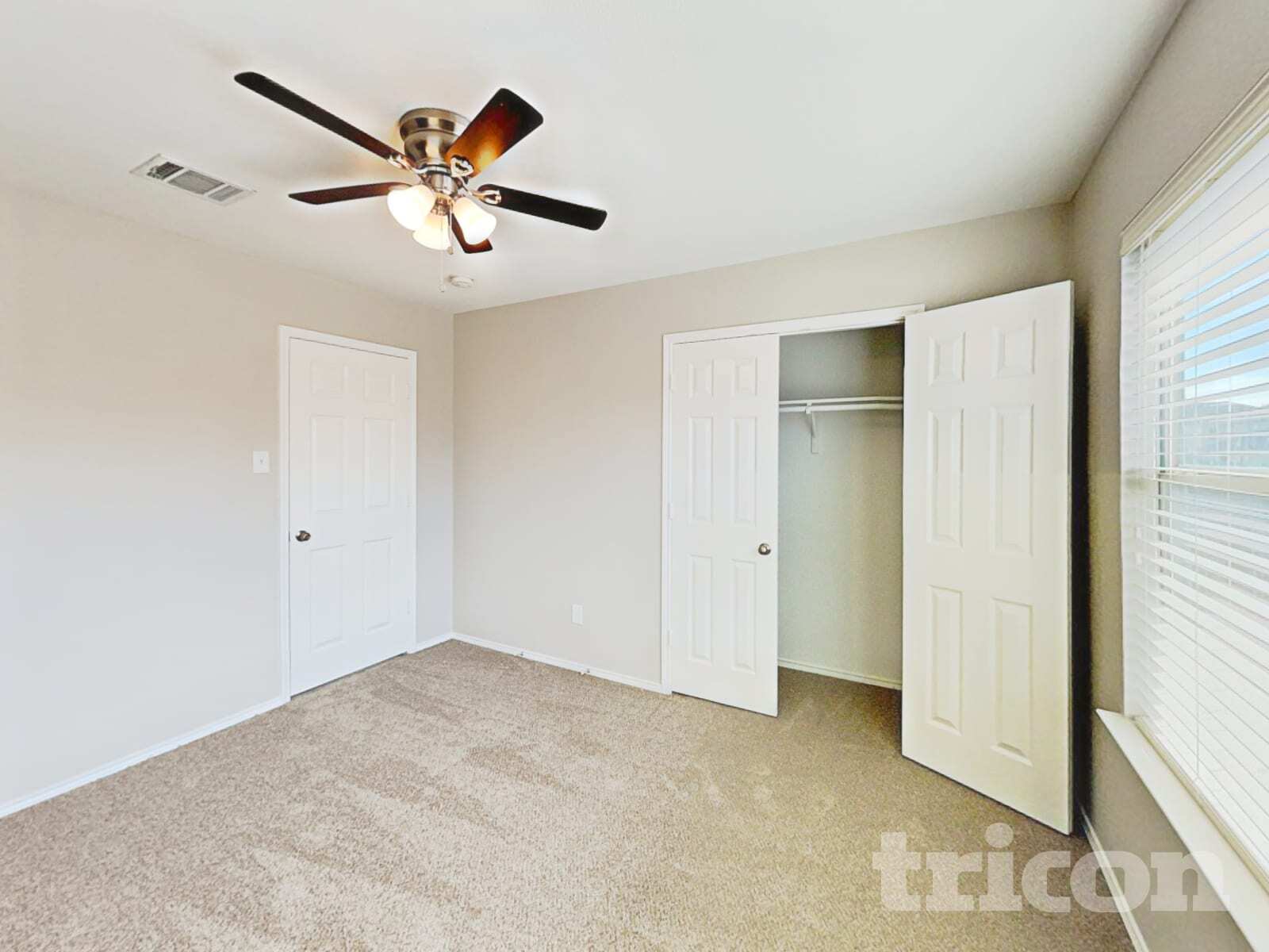 Building Photo - 156 Jefferson Dr