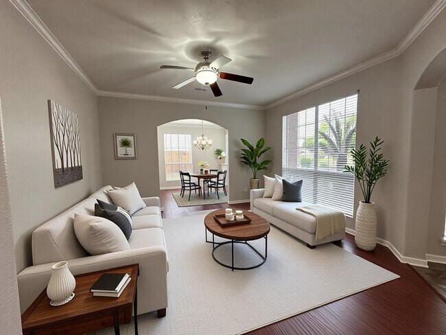 Building Photo - 9210 Memorial Grove Dr