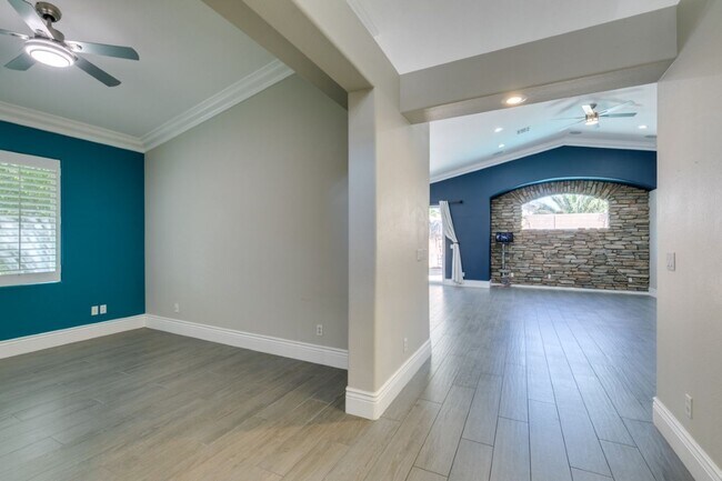 Building Photo - 10002 Long Barrow Ct