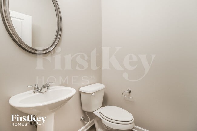 Building Photo - 201 Southwind Cir