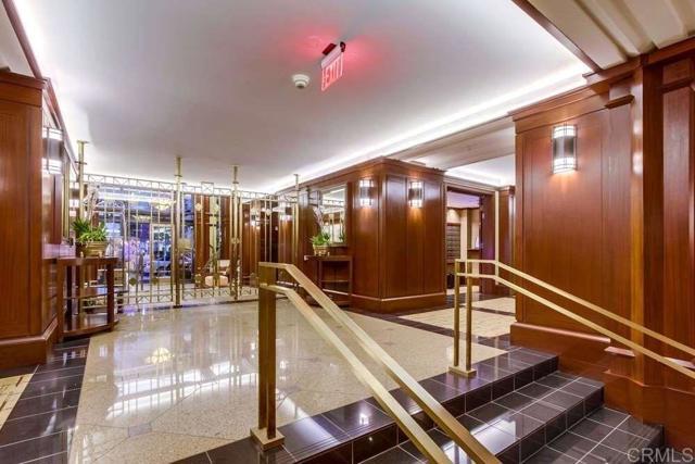 Building Photo - 500 W Harbor Dr