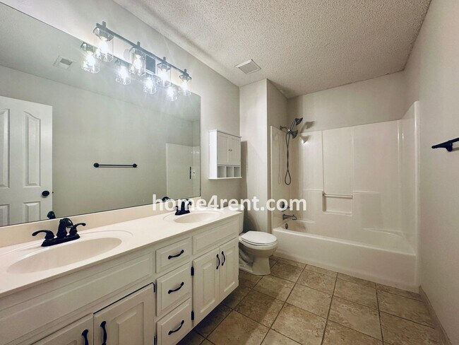 Building Photo - A Fantastic Four Bedroom, Olathe Home w/ N...