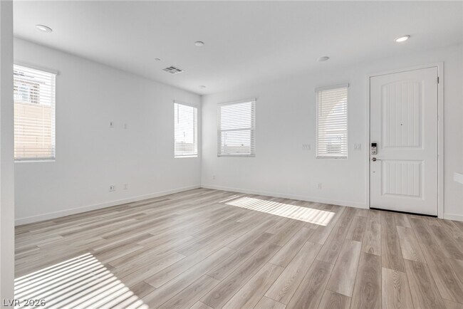 Building Photo - 10733 Rhinehill Ave