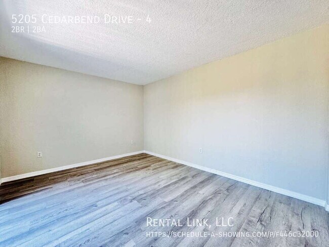 Building Photo - 5205 Cedarbend Dr