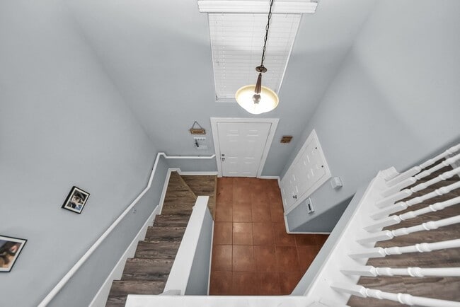Building Photo - 201 S Native Ln