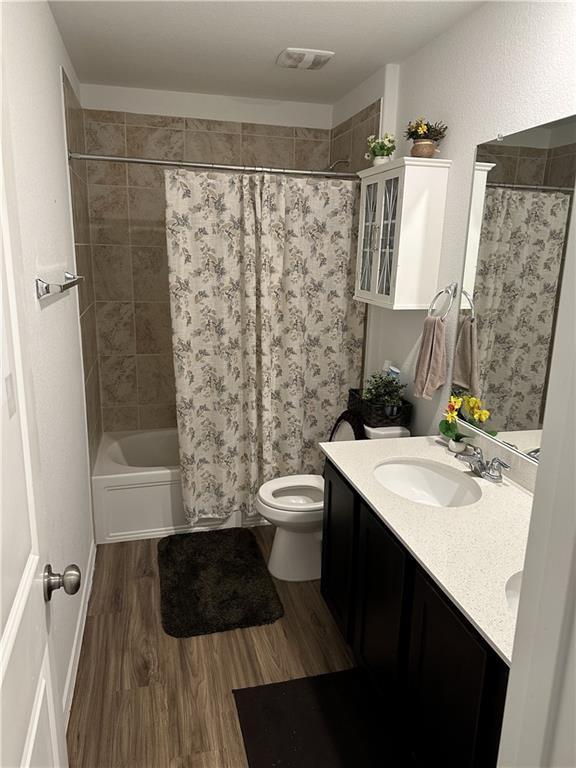 Building Photo - 202 Coventry Dr