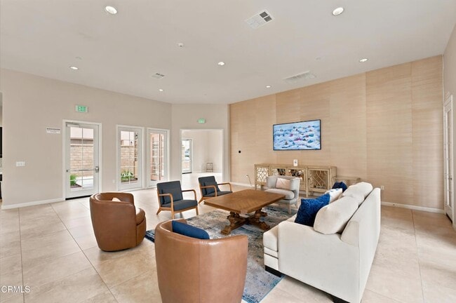 Building Photo - 1561 Thorpe Trl