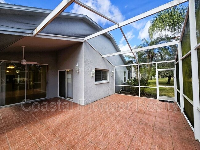 Building Photo - 19317 Seacove Dr