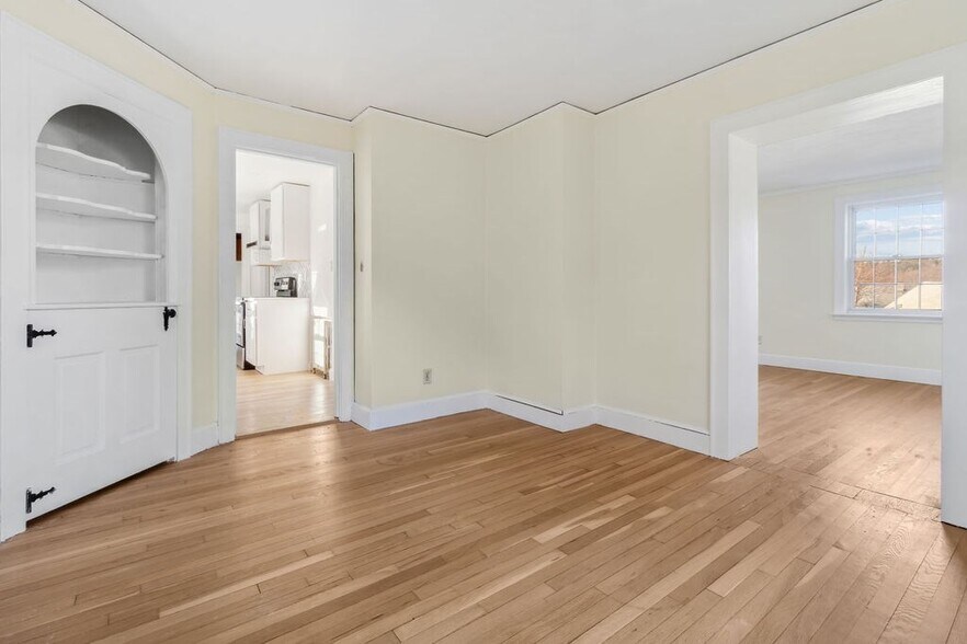 Building Photo - 43 Northbourne Rd