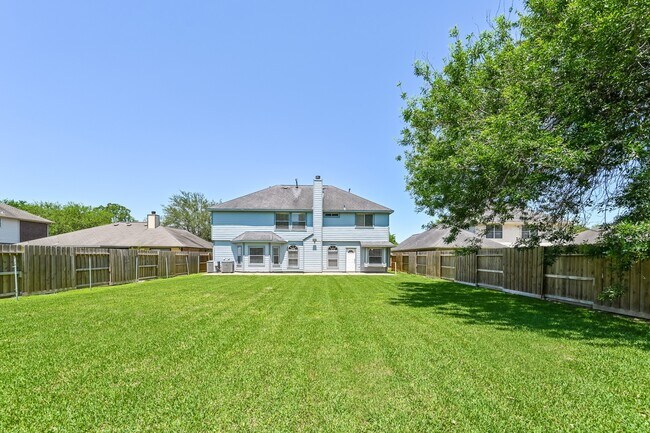 Building Photo - 11125 31st Ave N