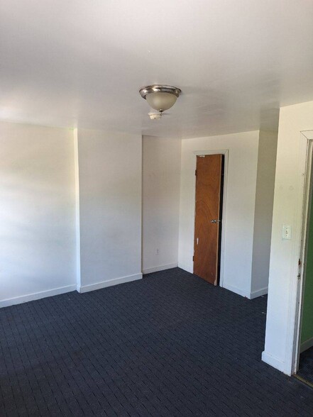 Building Photo - 362 Brunswick Ave
