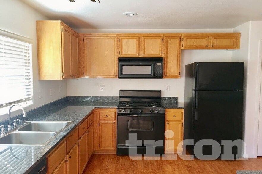 Building Photo - 6273 S Spoon River Ct