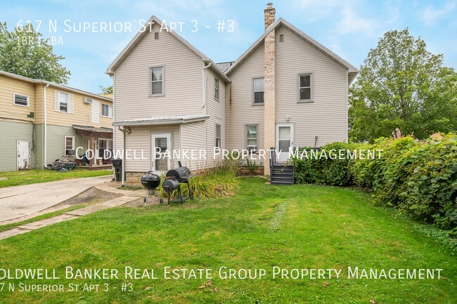 Building Photo - 617 N Superior St