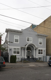 Building Photo - Recherche Apartments