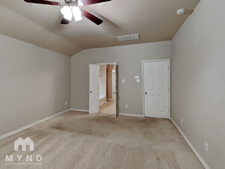 Building Photo - 1417 Castle Creek Dr