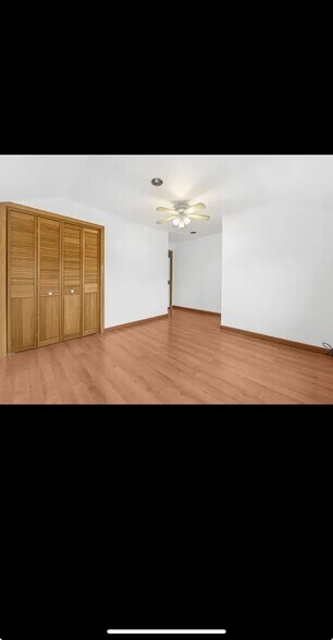 Building Photo - 3841 S Lowe Ave