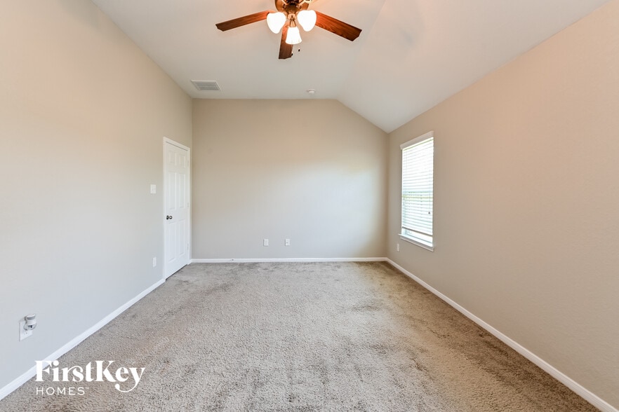 Building Photo - 29462 Ridge Clearing Trail