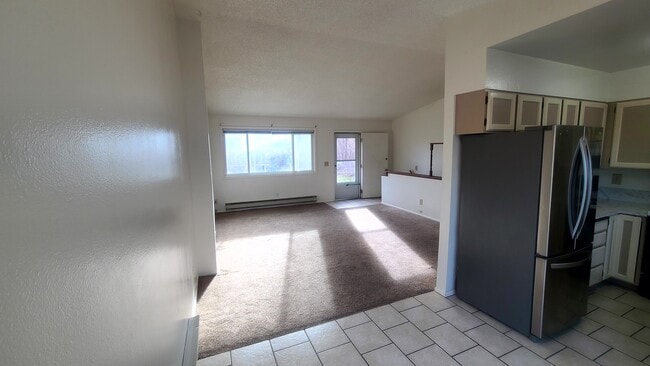 Building Photo - 945 Buchanan Ave