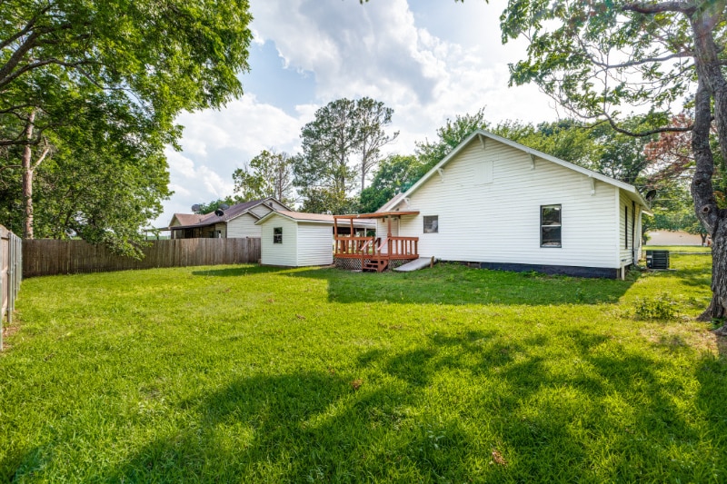 Building Photo - 909 N Anna St