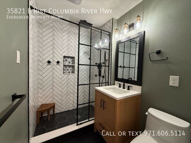 Building Photo - 35821 Historic Columbia River Hwy