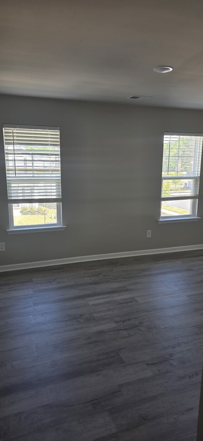 Building Photo - 4220 Stoneygreen Ln