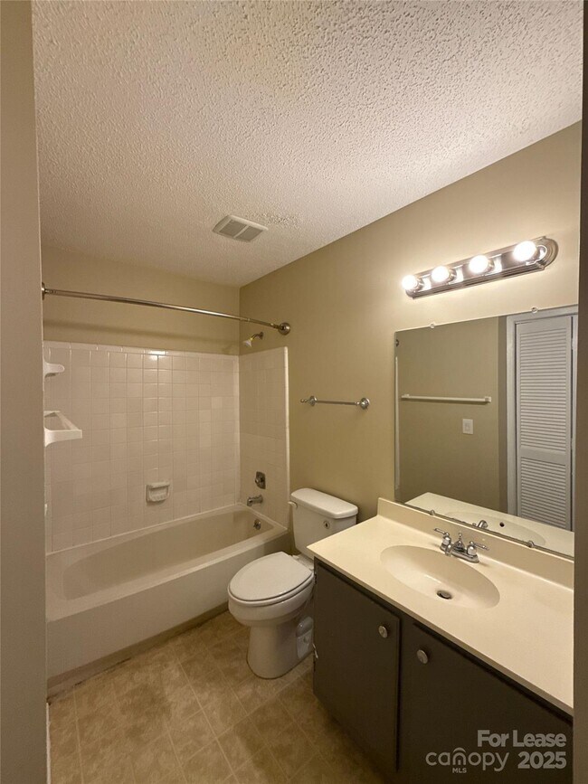 Building Photo - 3240 Heathstead Place