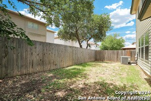Building Photo - 10106 Amber Flora Dr