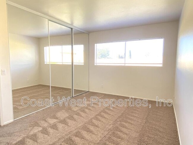 Building Photo - 6570 Oakridge Rd