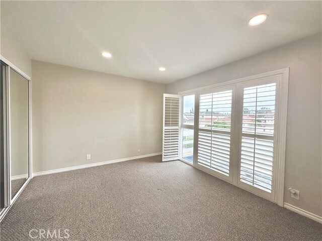 Building Photo - 54 Gillman St