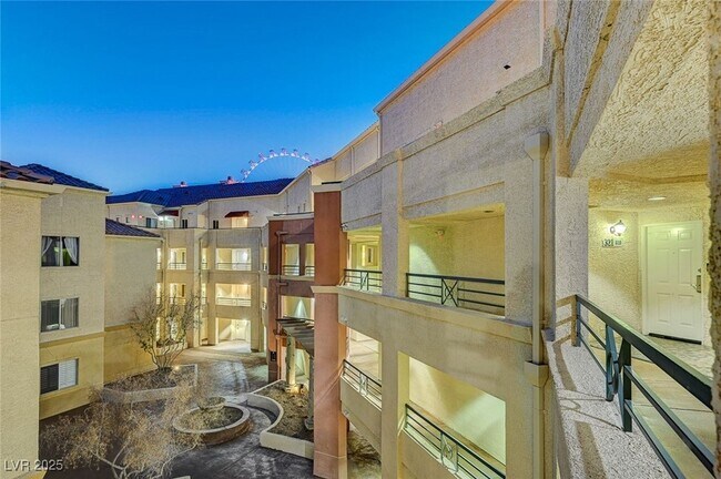 Building Photo - 270 E Flamingo Rd