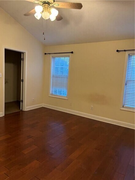 Building Photo - 508 Lee Miller Dr