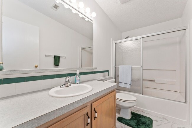 Building Photo - 8913 SW Chevy Cir