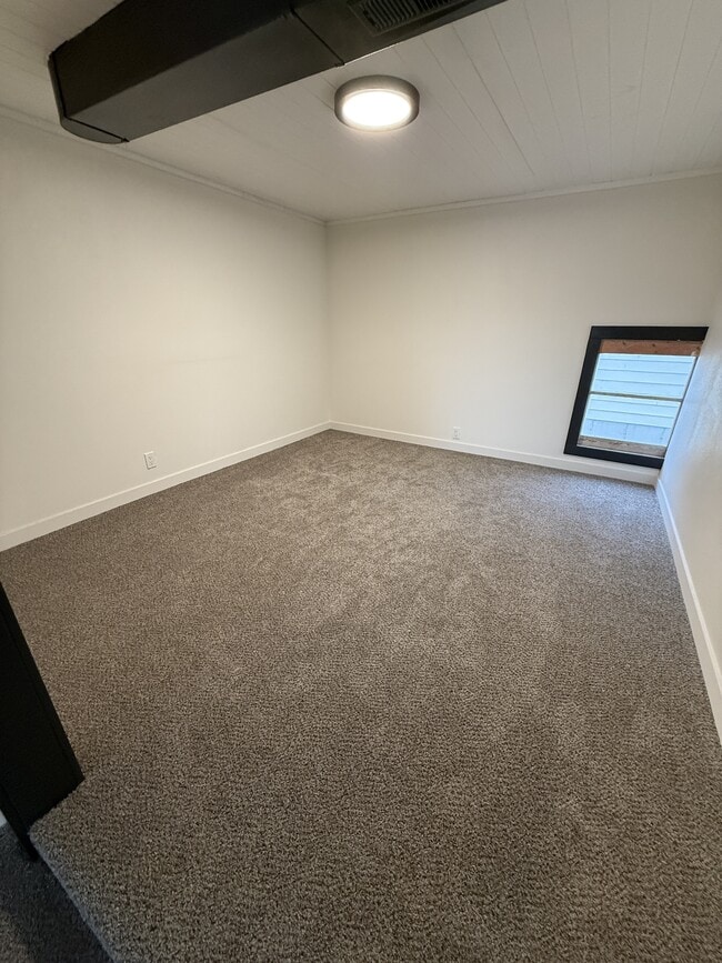 Building Photo - 42 Old US Hwy 91