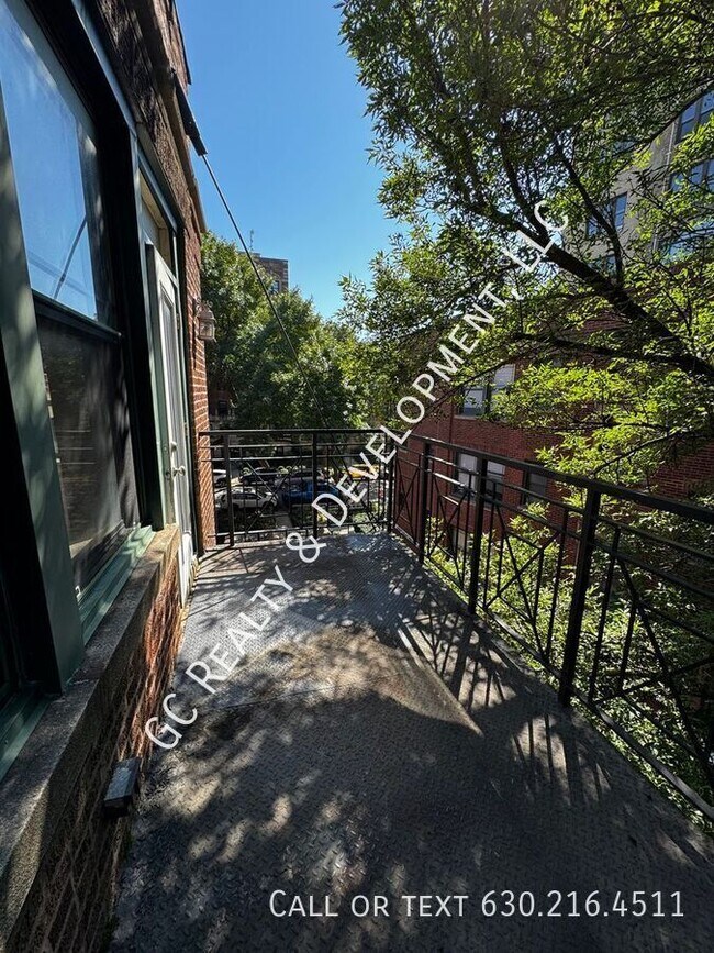 Building Photo - 1136 W Pratt Blvd
