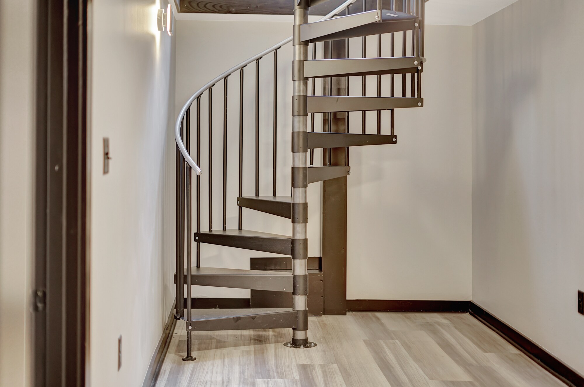 Building Photo - 216 N 25th St