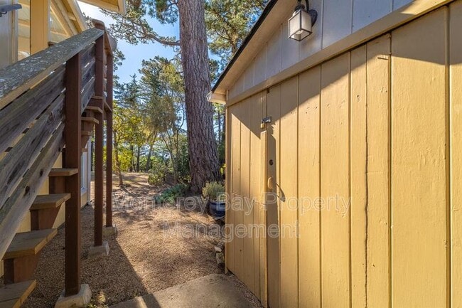 Building Photo - 24736 Dolores St