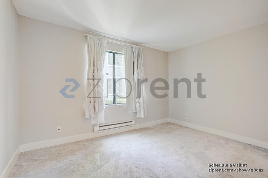 Building Photo - 217 Schooner Ct