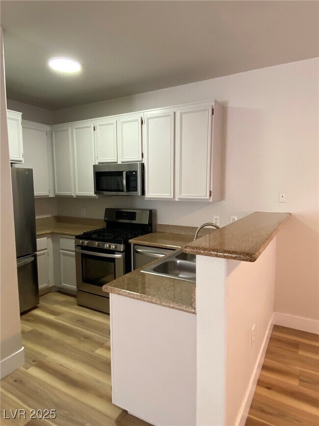 Building Photo - 3318 N Decatur Blvd