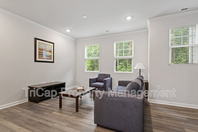 Building Photo - 1721 Chirping Trl