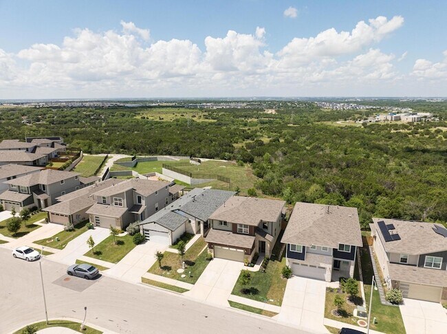 Building Photo - 7713 Saddle Up Dr