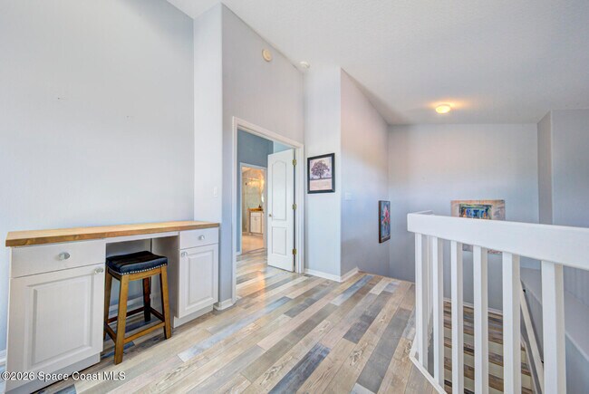 Building Photo - 1937 Golf Vista Blvd