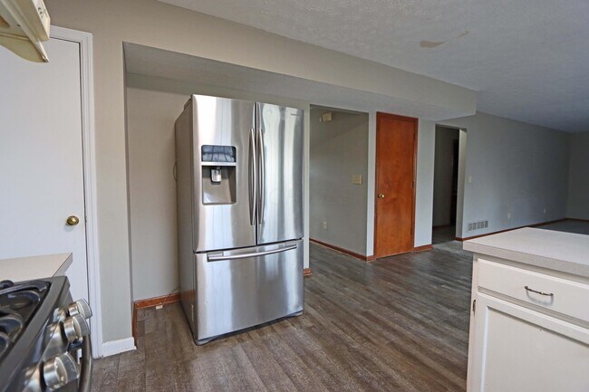 Building Photo - 4862 Roger Allen Ct