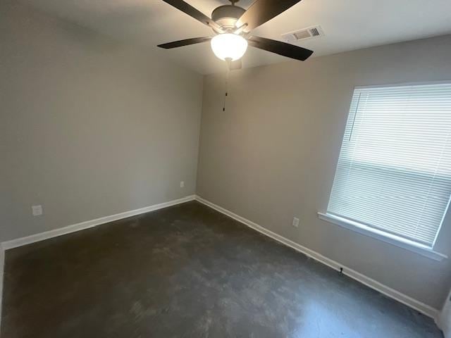 Building Photo - 2433 Zanone Ave