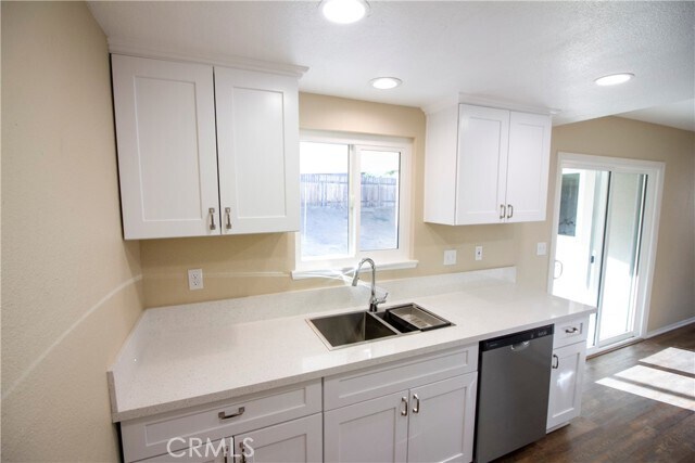 Building Photo - 5136 Saguaro St