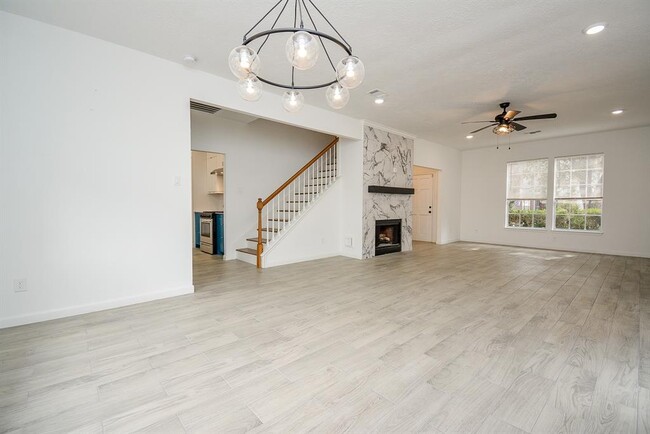 Building Photo - 1510 Plumwood Dr