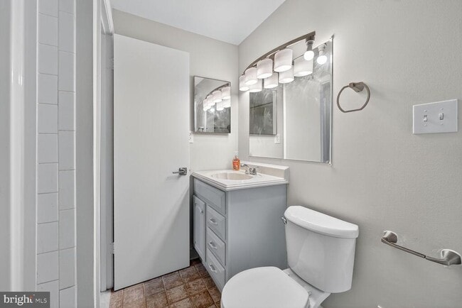 Building Photo - 1532 Potomac Heights Dr