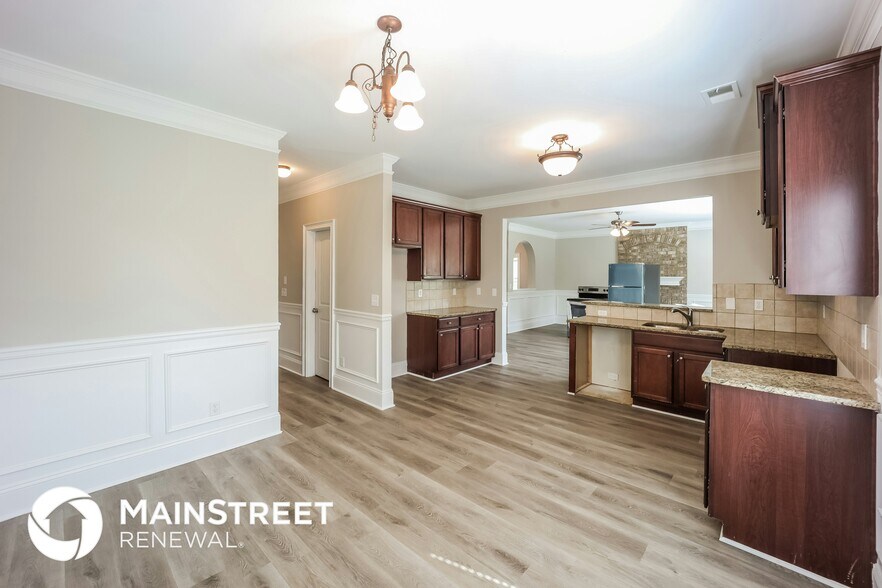 Building Photo - 213 Chert Way