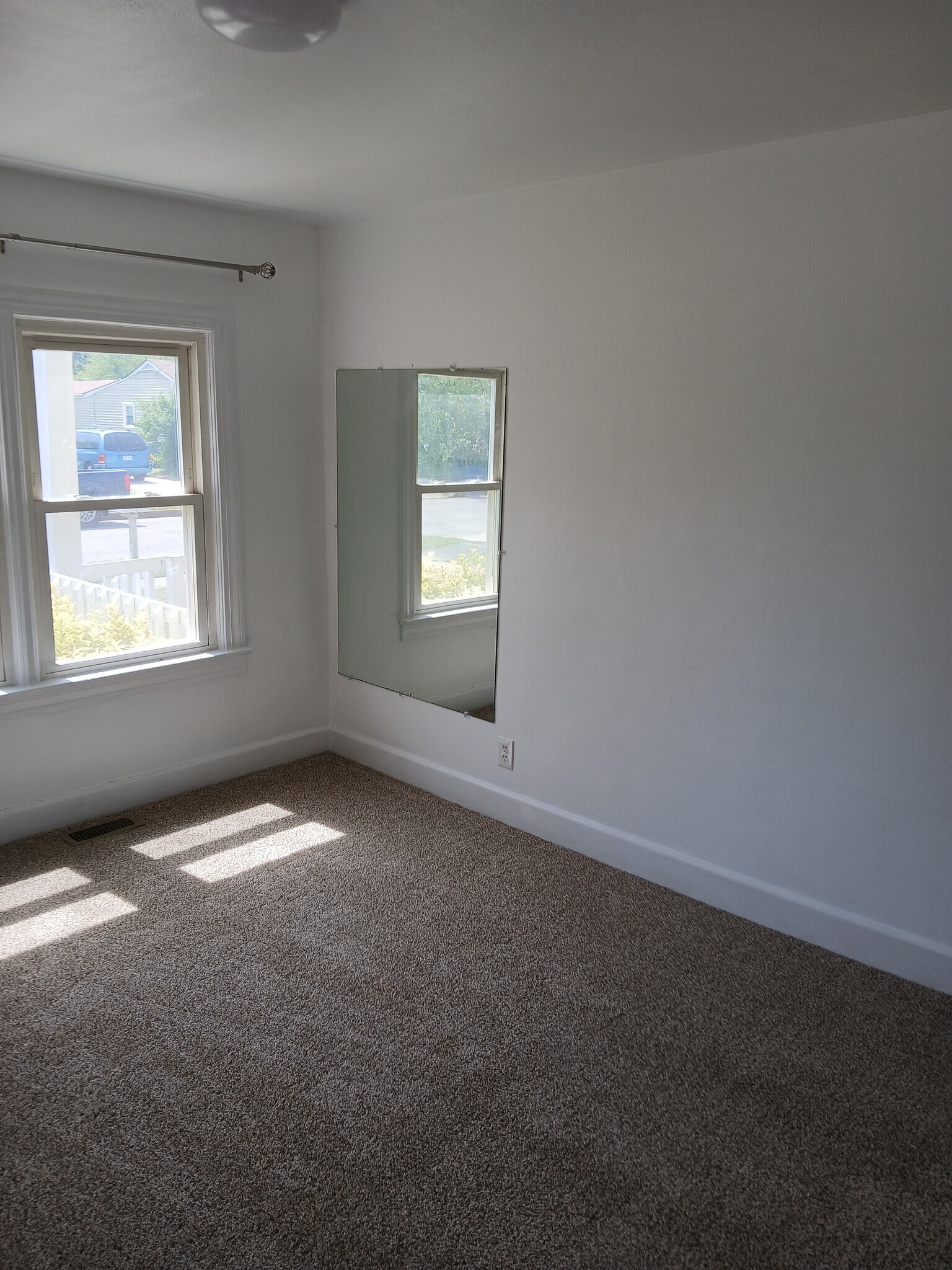 Building Photo - 6666 Hudson Ave